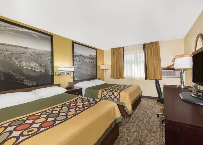 Super 8 By Wyndham Nampa