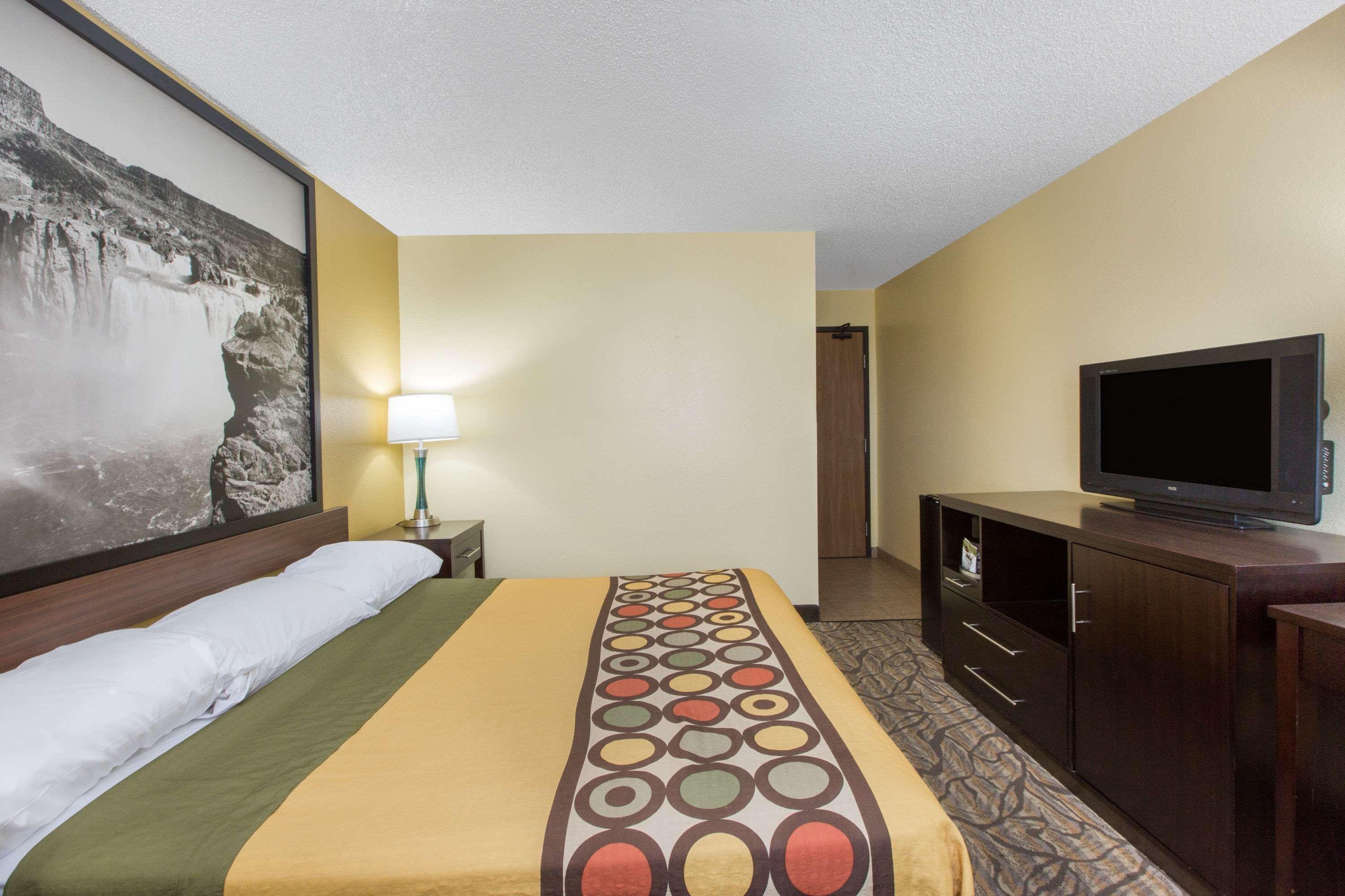 Super 8 By Wyndham