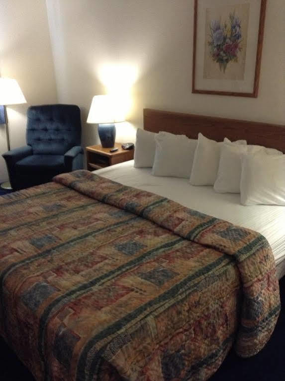 Super 8 By Wyndham