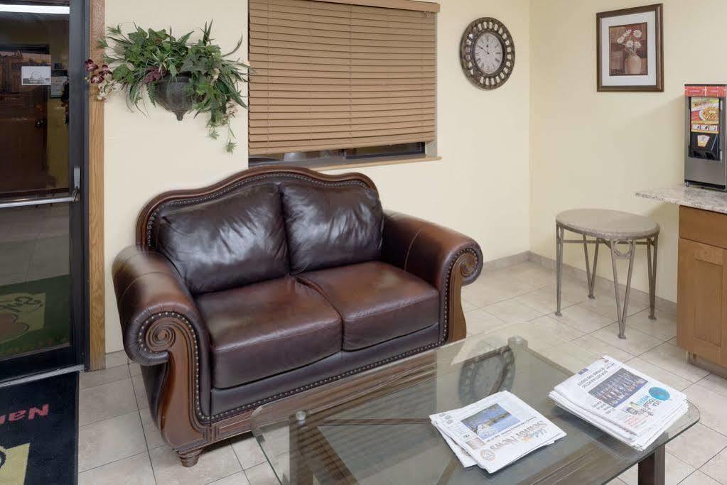 Hotel Super 8 By Wyndham Nampa